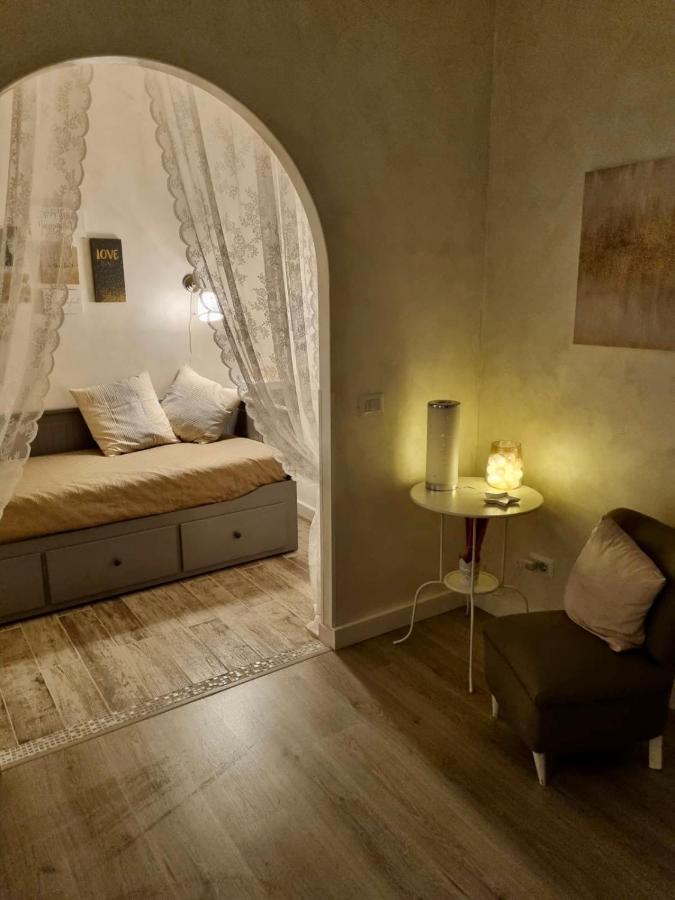 Apartment Close To The Coloseum, 2 Minutes Walk From Metro A Экстерьер фото