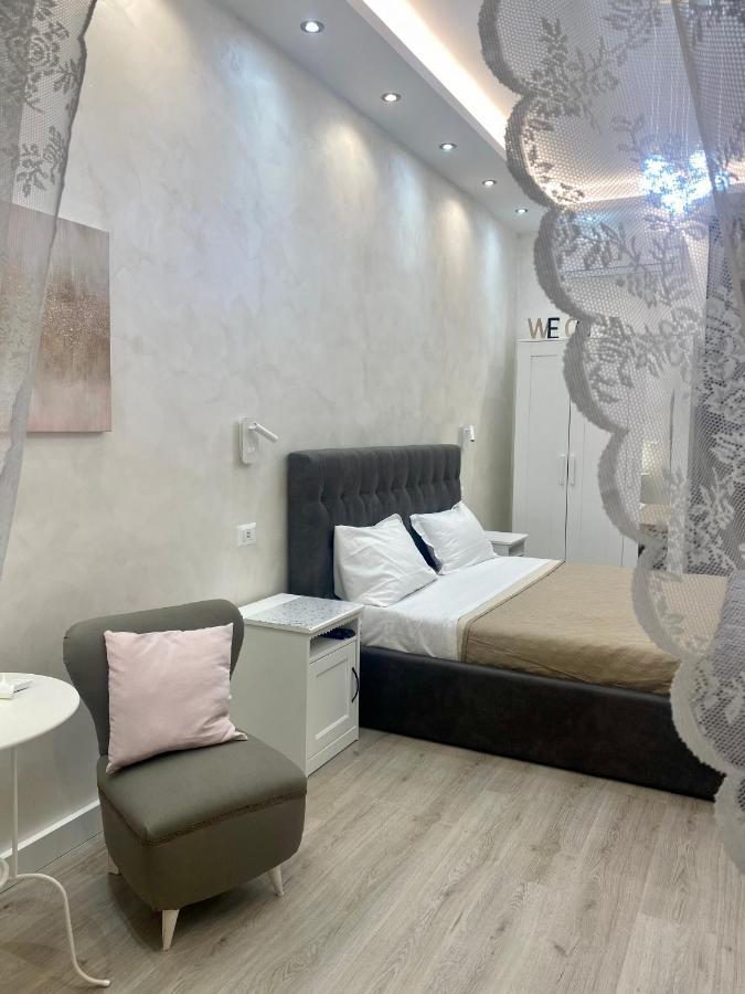 Apartment Close To The Coloseum, 2 Minutes Walk From Metro A Экстерьер фото