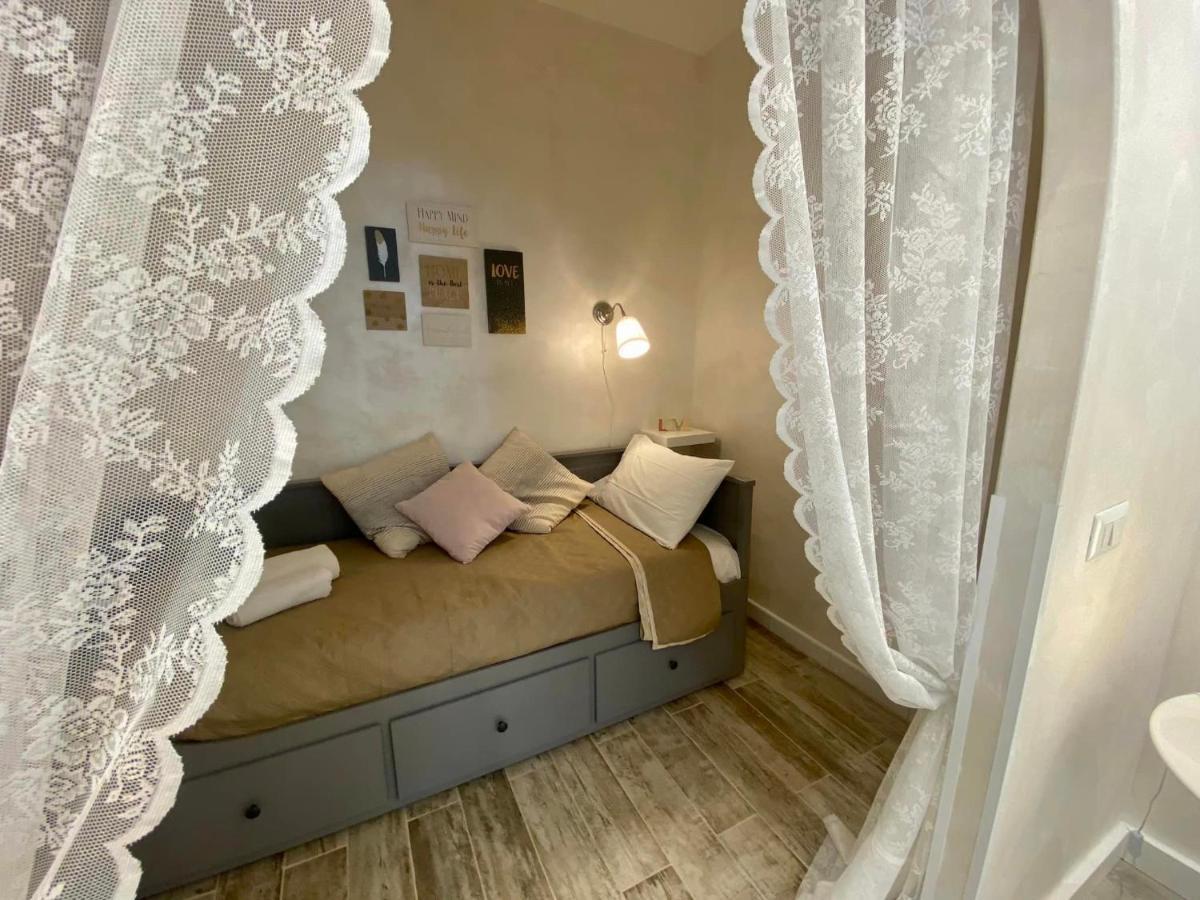 Apartment Close To The Coloseum, 2 Minutes Walk From Metro A Экстерьер фото