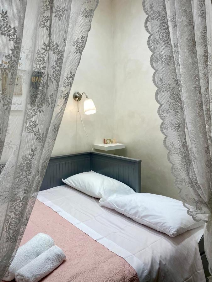 Apartment Close To The Coloseum, 2 Minutes Walk From Metro A Экстерьер фото